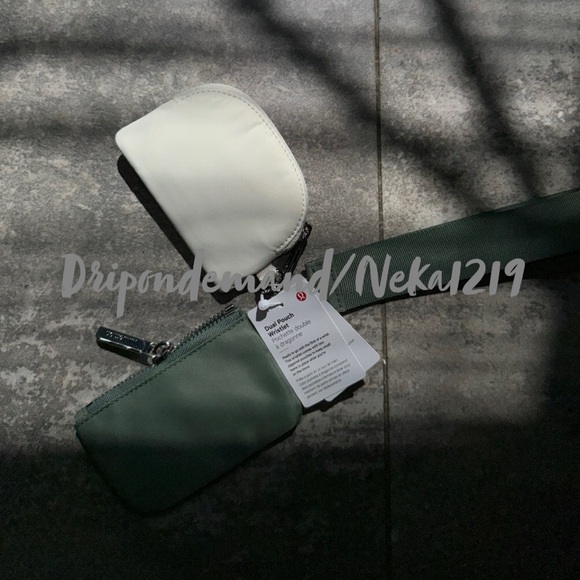 Lululemon Dual Pouch Wristlet- Grey Eucalyptus/Bone - Picture 4 of 8